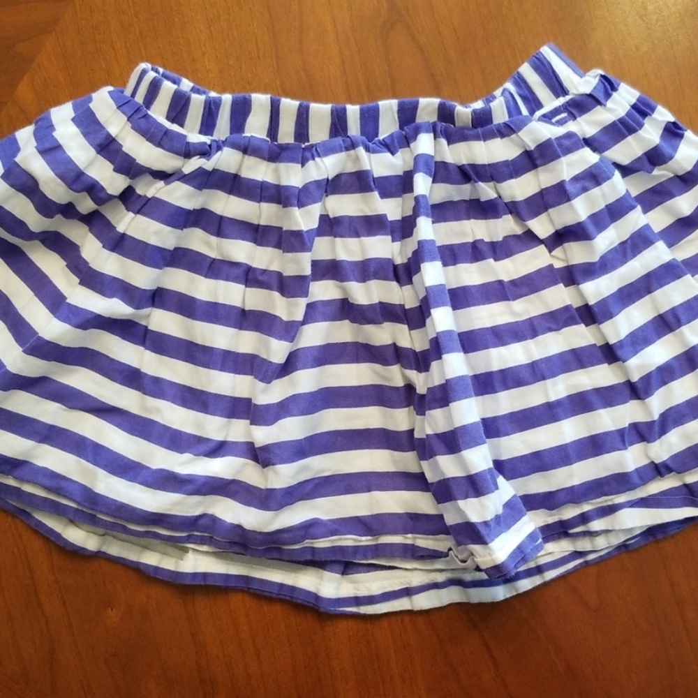 Twirly gap skirt